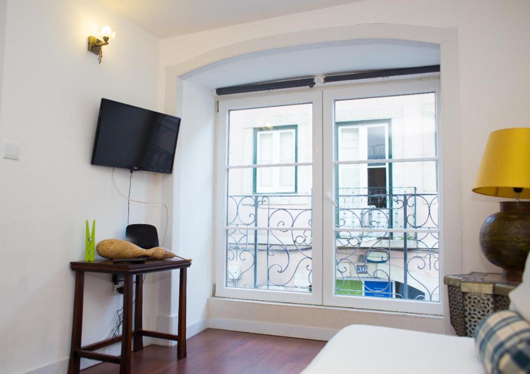 Bica Sequeiro 1 Bed Apartment Lisbon Exterior photo